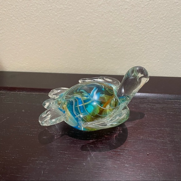 Glass Turtle - Picture 4 of 5